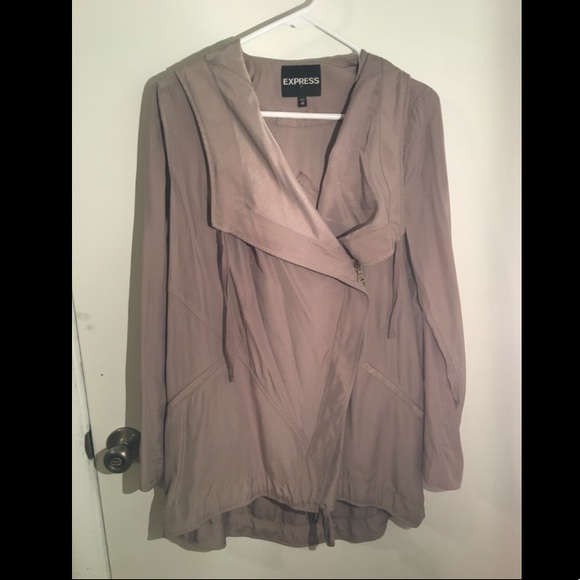 Express Lightweight Jacket - Picture 3 of 5